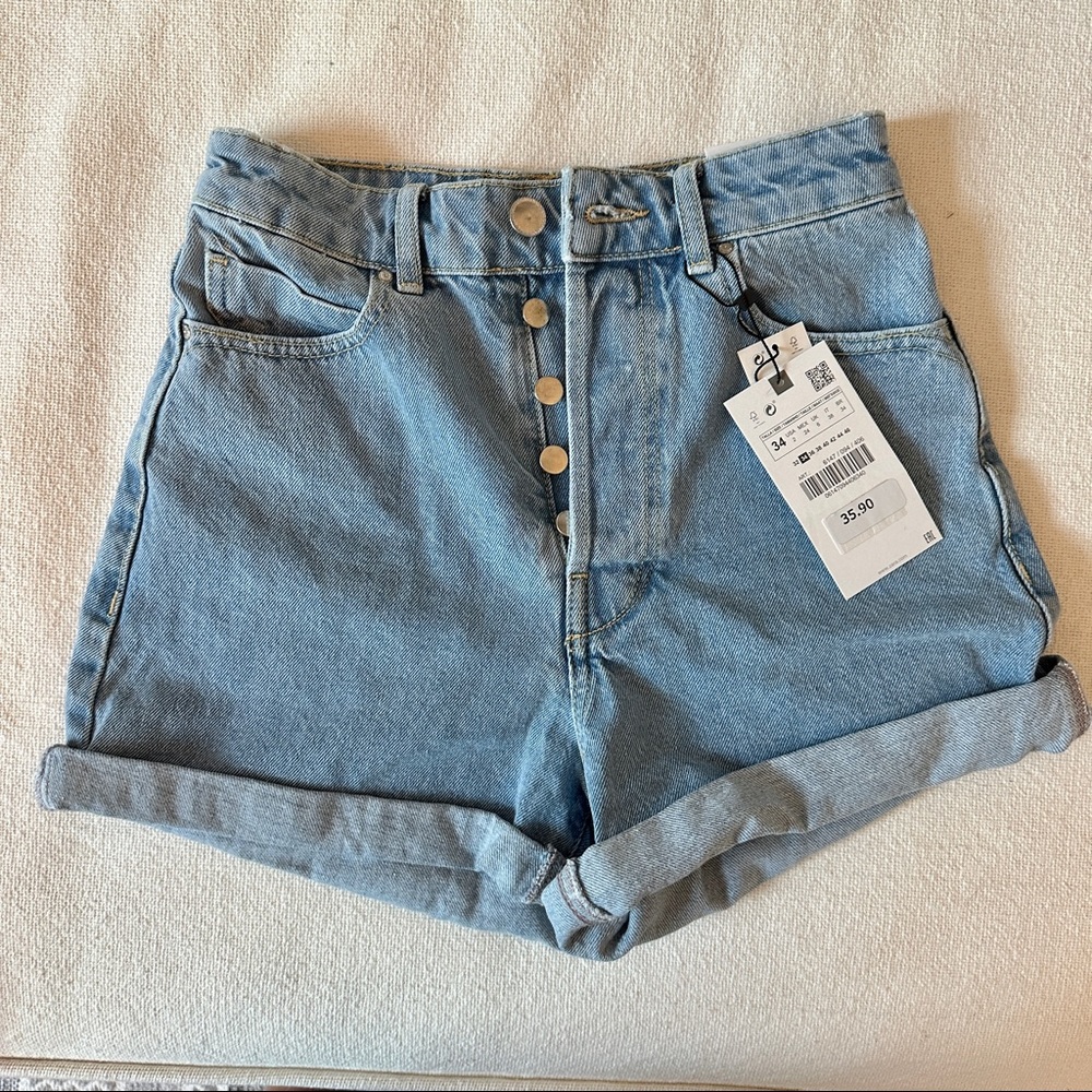 NWT | ZARA Mom Jean Short High Rise